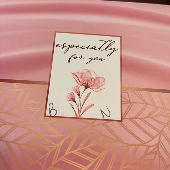 New in Box Teacher’s Mug/Tumbler/Pouch Gift Set - Picture 4 of 8